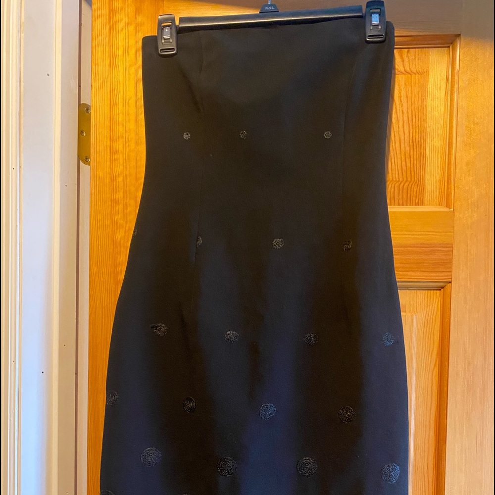 Laundry by Shelli Segal black strapless dress. Size 4. Worn once to a wedding.